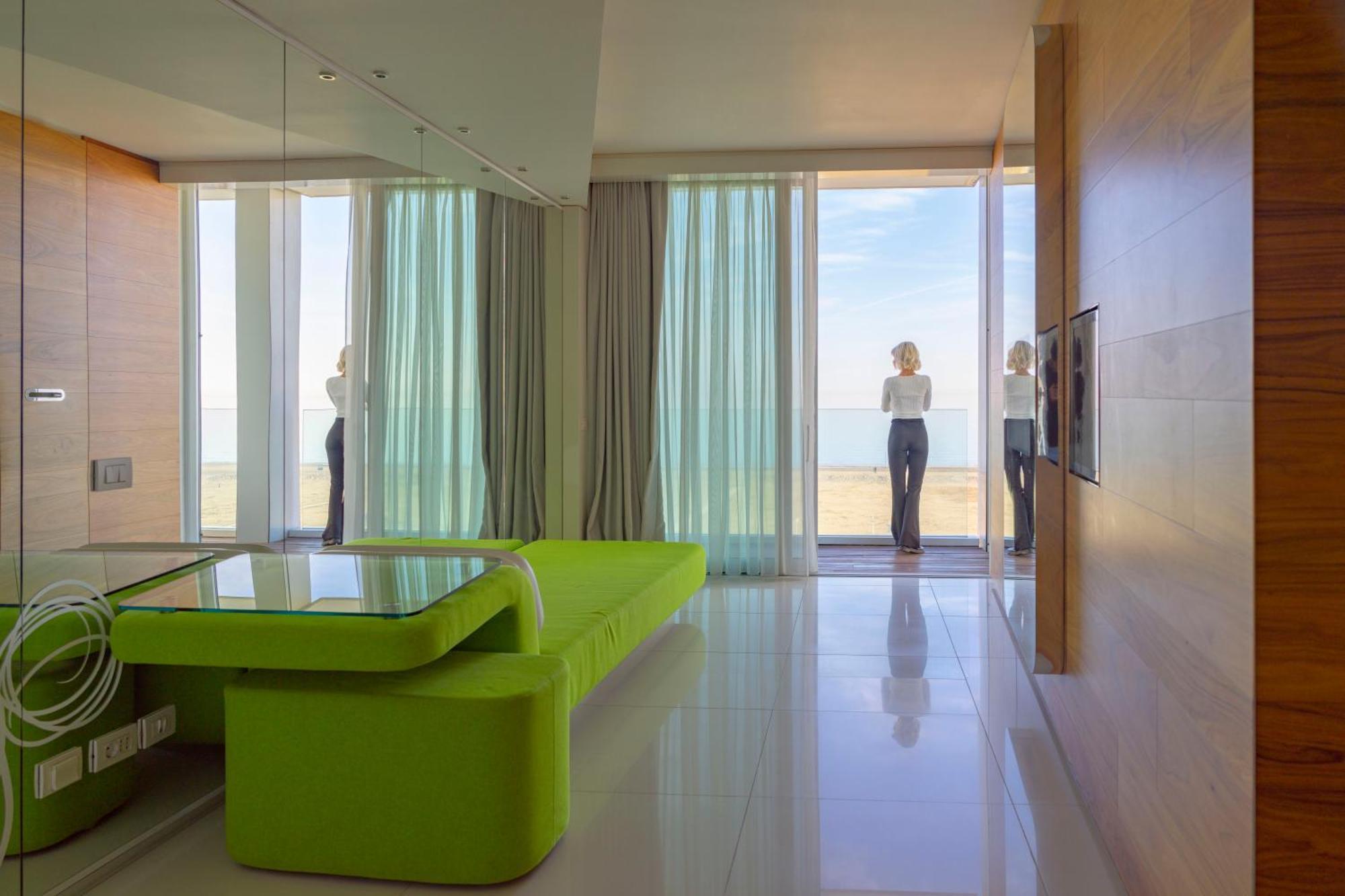 I-Suite Hotel Rimini Esterno foto